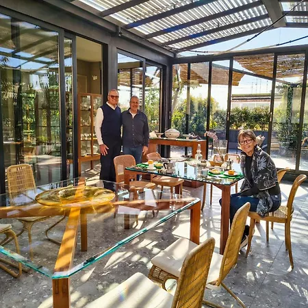 Bed & Breakfast Mea Domus Mergellina